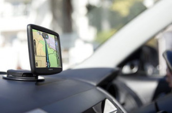 Come configurare il navigatore o il GPS dell’auto